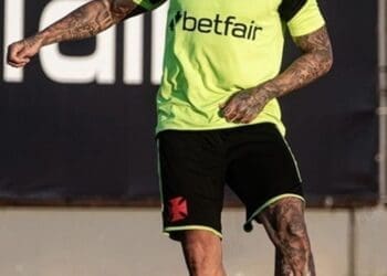 Paulinho está próximo de retornar aos treinos com o grupo.