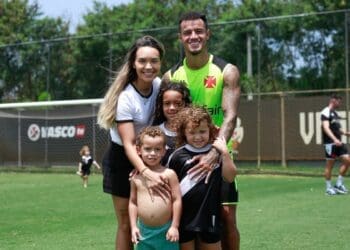 Atletas e colaboradores do Vasco tiveram a oportunidade de levar seus filhos ao CT Moacyr Barbosa neste sábado, em comemoração ao Dia das Crianças.
