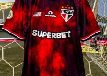 São Paulo apresentará nova camisa nesta quarta-feira contra o Vasco; confira as imagens