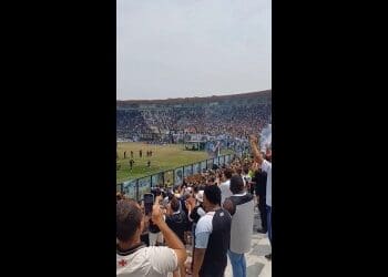 Torcida do Vasco em São Januário: ‘É batalha! Amanhã é batalha!’