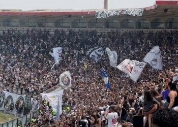 Jogadores expressam gratidão aos torcedores pela presença em São Januário; assista aos vídeos