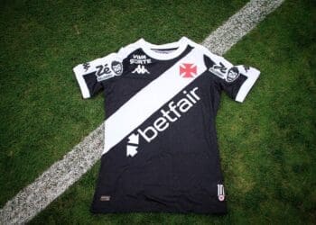 Vasco compartilha imagem do uniforme que será usado no duelo deste sábado contra o Atlético-MG; confira.