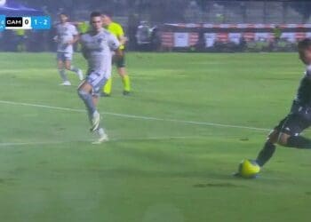 Veja a cobrança de pênalti do atleta do Atlético-MG em São Januário.