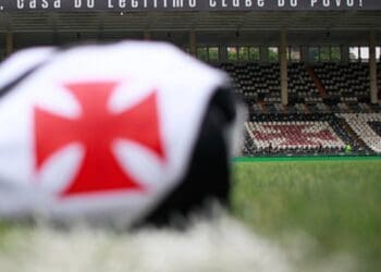 Integrantes do Conselho Fiscal da SAF do Vasco teriam apresentado suas demissões, segundo informações de um jornalista.