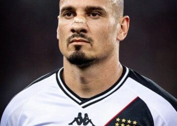 Maicon: ‘Contamos com a presença de vocês para aquecer São Januário novamente amanhã’