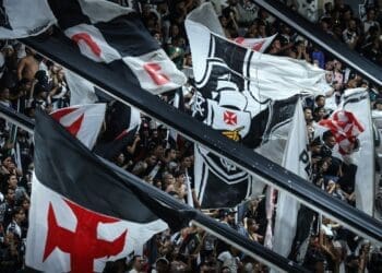 Vasco expressa gratidão aos torcedores que compareceram a São Januário: ‘Unidos’