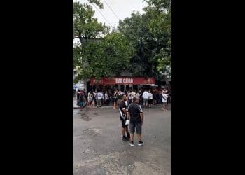 Movimentação é calma nos arredores de São Januário antes da partida entre Vasco e Bahia.