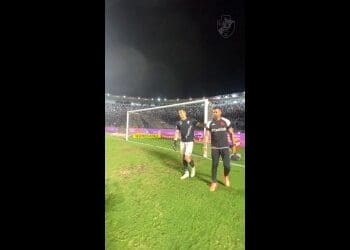 Léo Jardim compartilha suas impressões sobre a vitória contra o Bahia; assista ao vídeo.