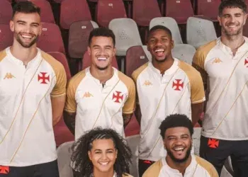 Nova camisa 3 foi desenvolvida ao longo de 9 meses, envolvendo mais de 20 reuniões; já são mais de 35 mil unidades vendidas.