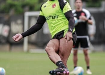 Vasco divulga imagens do treino desta segunda-feira; confira