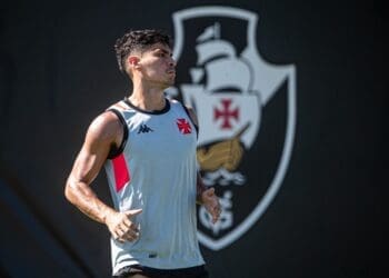 Galdames em conversação com a Universidad de Chile e pode sair do Vasco ao término de 2024