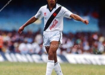 Fotógrafo finlandês revela imagem do defensor Leonardo datada de 1989