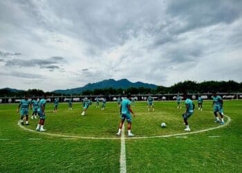Cuiabá realizou treinamento no CT Moacyr Barbosa nesta sexta-feira.