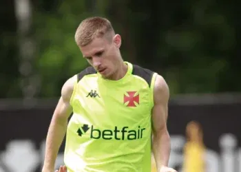 Maxime Dominguez pode ter mais oportunidades no término da temporada.