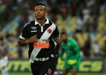 Guarín recorda com afeto seu tempo no Vasco e revela ter tentado suicídio no começo da pandemia.