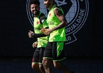 Paulinho: ‘Atualmente, não vejo o Jair apenas como um amigo, mas sim como um irmão. Ao longo do tempo, fomos aprendendo muitas lições juntos, sempre nos apoiando.’