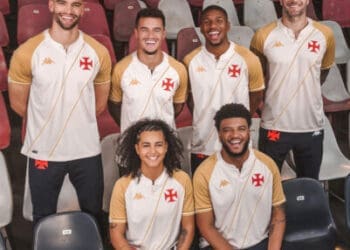 Sócio que esteve presente no teste da nova camisa junto aos jogadores compartilha suas impressões sobre a experiência.