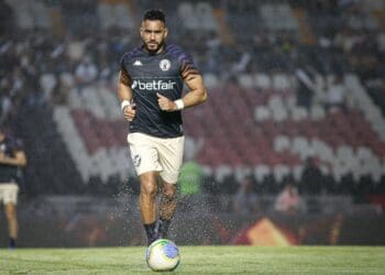 Veja imagens do aquecimento dos atletas do Vasco em São Januário.