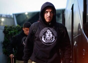 Hugo Moura deverá retornar ao time titular na partida de domingo contra o Corinthians, assumindo a posição do suspenso Mateus Carvalho.