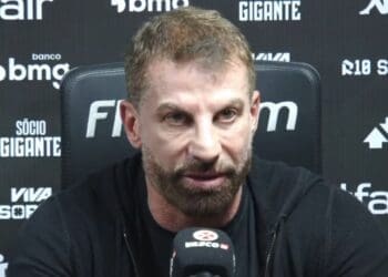 Pedrinho: ‘Felipe é um profissional extremamente qualificado. Possui todas as licenças da CBF.’