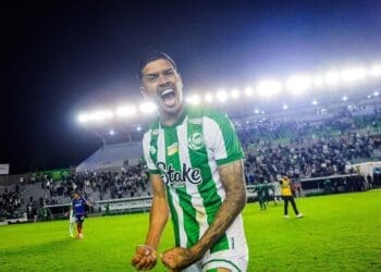 Juventude prioriza a aquisição de Lucas Barbosa, que é alvo de interesse do Vasco e de outros times.