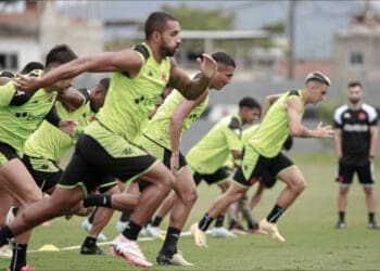 Confira imagens do treino mais recente do time do Vasco antes da partida contra o Atlético-GO.
