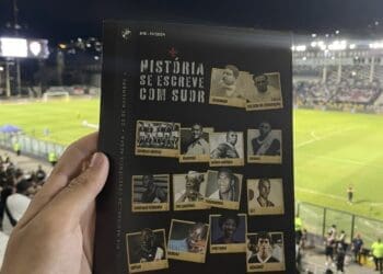 Revista do Vasco #15, que será distribuída neste sábado em São Januário, faz homenagem aos vascaínos de origem negra.