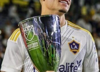LA Galaxy, com Gabriel Pec, conquista o título da Conferência Oeste da MLS.