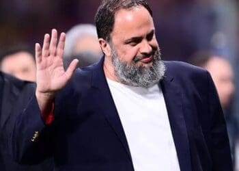 Marinakis espera Edu Gaspar para prosseguir com a negociação com um clube brasileiro, possivelmente o Vasco.