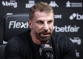 Negociações para a venda da SAF do Vasco estariam progredindo.