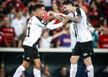 Veja os tabus superados pelo Vasco após a vitória sobre o Atlético-MG.