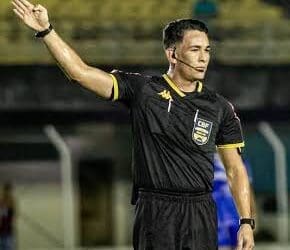 Thailan Azevedo, da equipe de arbitragem, será o responsável por apitar a partida entre Cuiabá e Vasco.