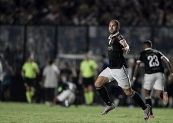Herói do Vasco no final da temporada 2023, Serginho pode não ser utilizado pelo clube no próximo ano.