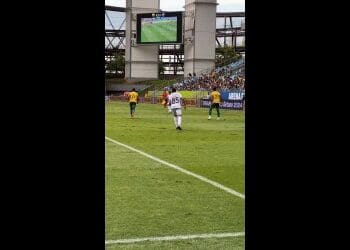 Confira uma nova perspectiva do primeiro gol de Vegetti enfrentando o Cuiabá.