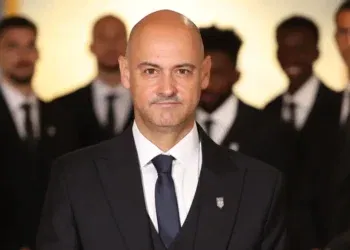 Auxiliar de Ricardo Sá Pinto, Rui Mota recorda experiência no Vasco e faz elogios aos torcedores: ‘Incríveis’