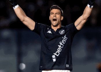 Só Léo Jardim e mais dois jogadores participaram de todas as 38 partidas do Campeonato Brasileiro de 2024.