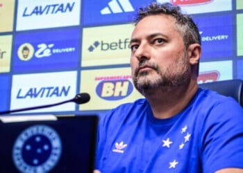 Alexandre Mattos investiu cerca de R$ 300 milhões em 2024, no entanto, Vasco e Cruzeiro ficaram posicionados na parte intermediária da tabela do Campeonato Brasileiro.