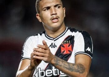 Veja as estatísticas de Mateus Carvalho em comparação a todos os meio-campistas sub-23 do Campeonato Brasileiro 2024.