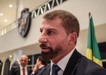 Vasco analisa seu fluxo de caixa para considerar a solicitação de recuperação judicial.