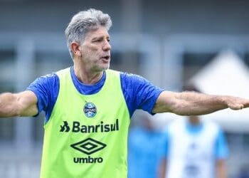 Pedrinho estabelece comunicação com Renato Gaúcho para assumir o cargo de treinador do Vasco