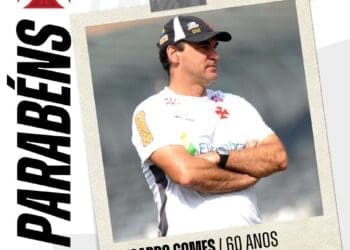Vasco felicita Ricardo Gomes, que comemora seu aniversário: ‘Parabéns ao líder que conquistou a Copa do Brasil de 2011’