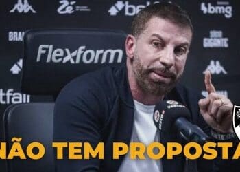 **Pedrinho comenta sobre SAF e confirma permanência de Vegetti e Philippe Coutinho no Vasco; assista à entrevista no canal Fanático Vascaíno**