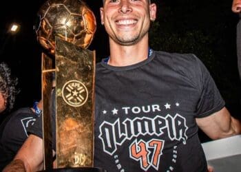 Olimpia ainda busca garantir a permanência do zagueiro Capasso, que está emprestado pelo Vasco.