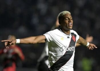 Vasco já contatou o Inter Miami com a intenção de antecipar em 7 meses o término do empréstimo de Emerson Rodríguez.