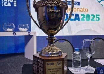 Vasco irá enfrentar o Madureira em Manaus, o Volta Redonda em Cariacica e o Fluminense em Brasília pelo Campeonato Carioca.