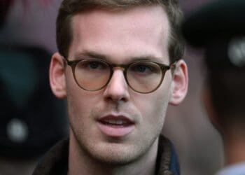 Kyril Louis-Dreyfus, proprietário do Sunderland, demonstra interesse na SAF do Vasco, segundo informações de um jornalista.