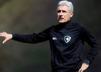 Além do Vasco, outros três clubes da Série A ainda não escolheram seu treinador para 2025.