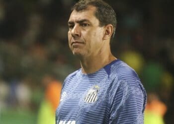 Vasco está em processo avançado para contratar o treinador Fábio Carille.