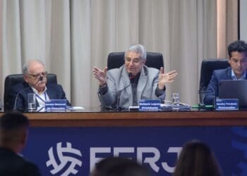 Clubes aprovam mudança no estatuto que possibilita reeleições sem limites para a presidência da Ferj