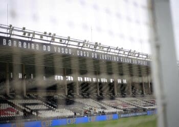 Aproximadamente 400 pessoas marcaram presença na 2ª edição do Cidadania Vascaína, realizada em São Januário.